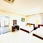 Palmier Hotel - Art House Da Nang