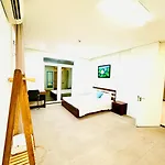 Palmier Hotel - Art House Da Nang