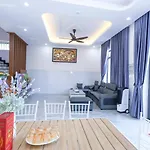 Hoang My Villa, Bai Sau