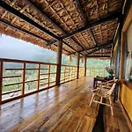 Ngu Chi Son Trekking Sapa
