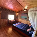 Sapa Hmong Bungalow Homestay