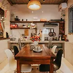 Pia Homestay - Tours & Motobike Rental