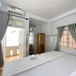 Nha Nghi Truong Phat - Bai Sau Cach Bien 300M