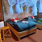 Pu Luong Riverside Lodge
