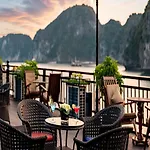 Du Thuyen 5 Sao - Ngu Dem - Vinh Ha Long - Rit