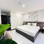 Khách sạn Centara