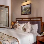 Canvas Sapa Legend Hotel