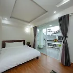 An Vy House