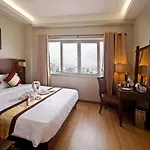Gold Hotel