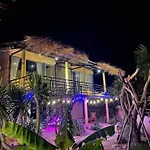 Hanh Ngo Homestay - Hon Do Ninh Thuan
