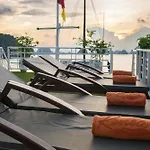 Renea Cruises Halong