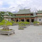 Song Thu Hotel