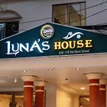 Luna\'S House Hostel