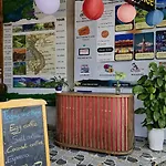 VI Hotel