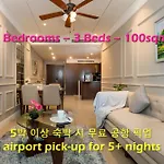 Beachfront Luxury Apartment - Rooftop Pool - Da Nang
