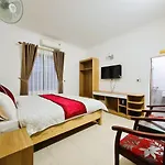 Night Market Heart Hotel Mc