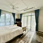 Bellevue West Phu Quoc 4Br Beachfront Villa With Private Swimming Pool