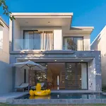 Clean & Quiet Villa - The Point Resort