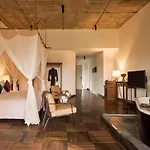 Anhill Boutique
