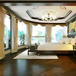 Halong L\'Amour Cruise