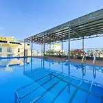 Hummer Hotel & Apartment Da Nang Beach