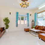 Biet Thu Hoang Duc Co Ho Boi