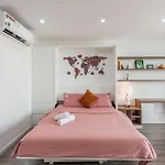 D\'Capitale Luxury Apartments By The Zenith