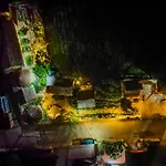 Sakura House - Vuon Dao