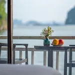 Halong Arcadia Cruise