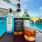 California Saigon Hotel & Rooftop Pool