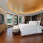 Sea Stars Cruise Ha Long Bay