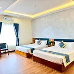Thuy Van Hotel
