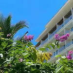 Diamond Beach Villa Da Nang