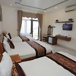 Phong Nha Jasmine Hostel & Roof Top Bar