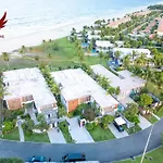 Villa 7 Bedrooms Beachfront Luxury