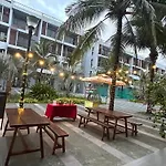 Hana Hotel Sonasea Night Market Phu Quoc
