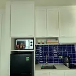 Seaside Fireworks Apartment Free Gym & Pool
