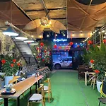 Michoc Homestay - Hostel