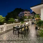 The Luxurious 4-Bedroom By Maison Cat Ba Villa