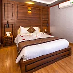 Jade Scene Hotel