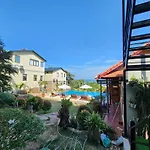 Sunny Shore Resort