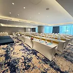 Spring Alacarte Ha Long Luxury Studio