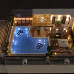 Vincent Halong Hotel