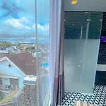 Ttr Skypool View Hotel