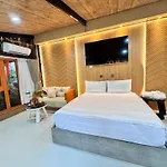 La Garden Homestay