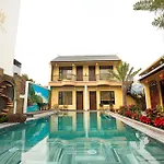 Tam Coc Center Luxury Hotel & Villa
