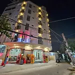 Lucky Hotel