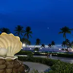 Sir Albert Beach Hotel