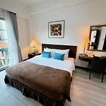 Diamond Westlake Suites