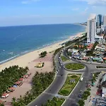 Le Hoang Beach Hotel Danang